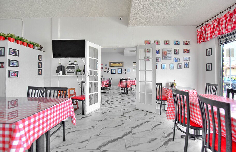 More Photos Of 14901 S Western Ave, Gardena Freestanding For Lease