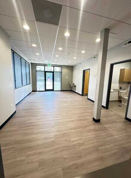 More Photos Of 2709 Pelham Rd, Greenville Medical For Lease