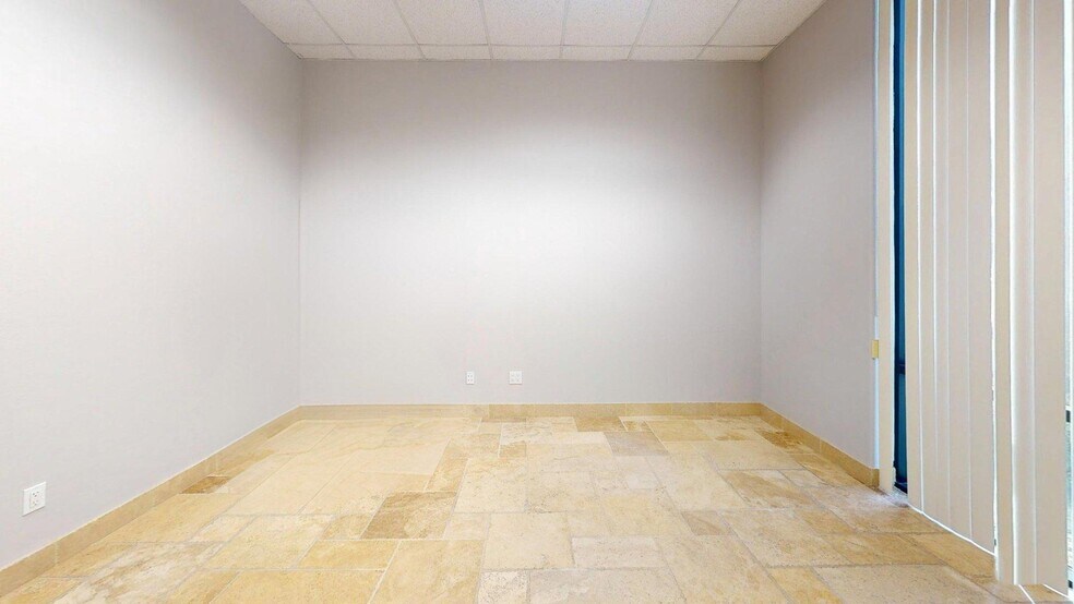 More Photos Of 39301 Badger St, Palm Desert Warehouse For Sale