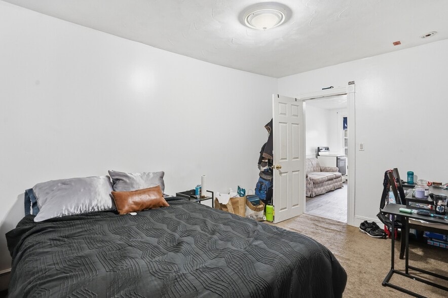 More Photos Of 17 Ledge St, Providence Apartments For Sale