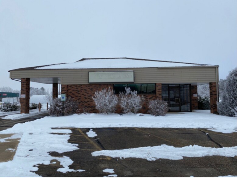 More Photos Of 764 Broadway, Berlin Bank For Sale