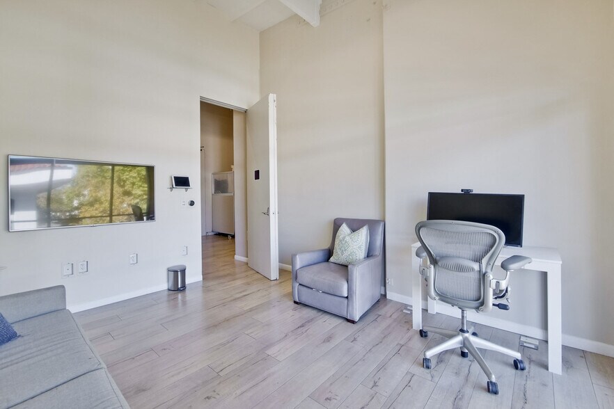 More Photos Of 4966 El Camino Real, Los Altos Office For Sale