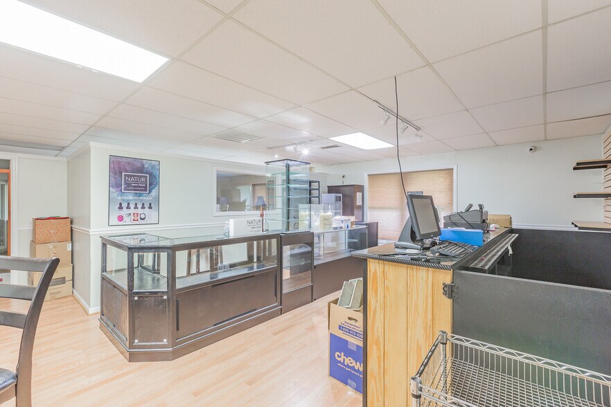 More Photos Of 300 Alamar St, Fort Oglethorpe General Retail For Sale