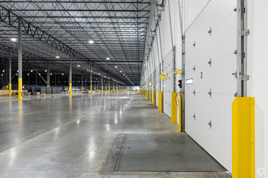 More Photos Of 201 Richard Knock Hwy, Walton Distribution For Lease