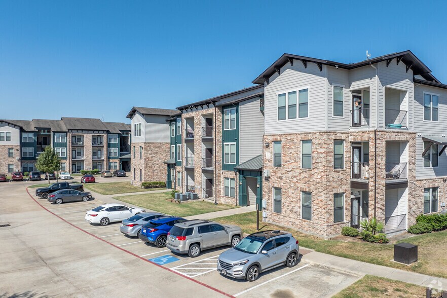 More Photos Of 5751 Greenhouse Rd, Katy Apartments For Lease