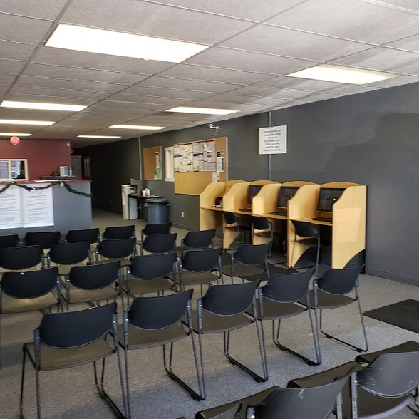 More Photos Of 5600 75th St, Kenosha Unknown For Lease