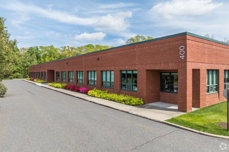 More Photos Of 24 Albion Rd, Lincoln Office For Lease