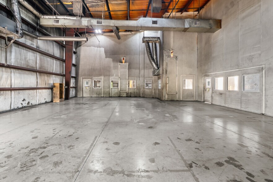 More Photos Of 1118 N Magnolia Ave, Ocala Warehouse For Sale