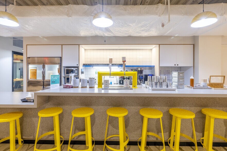 More Photos Of 10000 W Washington Blvd, Culver City Office For Sale