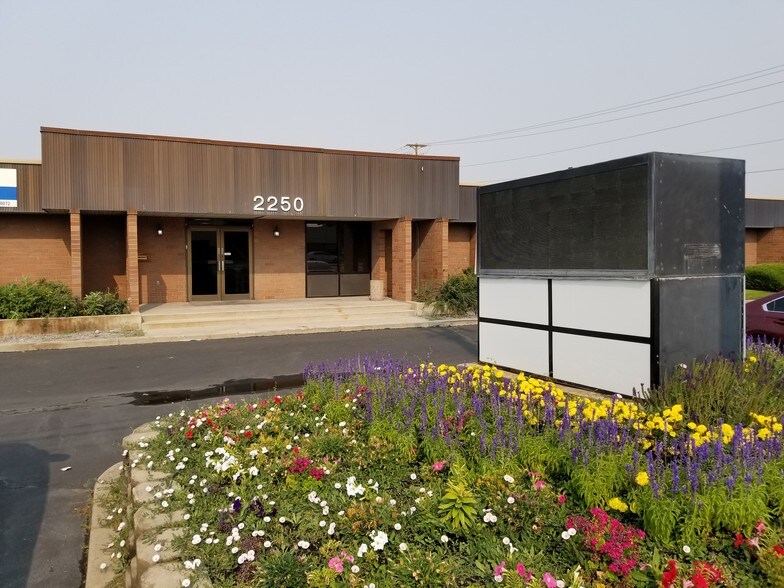 More Photos Of 2250 S Redwood Rd, Salt Lake City Medical For Lease