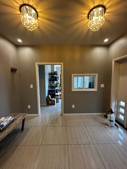 More Photos Of 1010 W Elizabeth Ave, Linden Warehouse For Lease