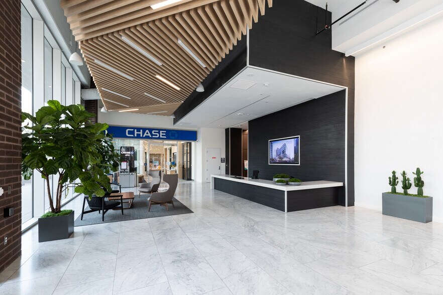 More Photos Of 101 E Washington St, Phoenix Office For Lease