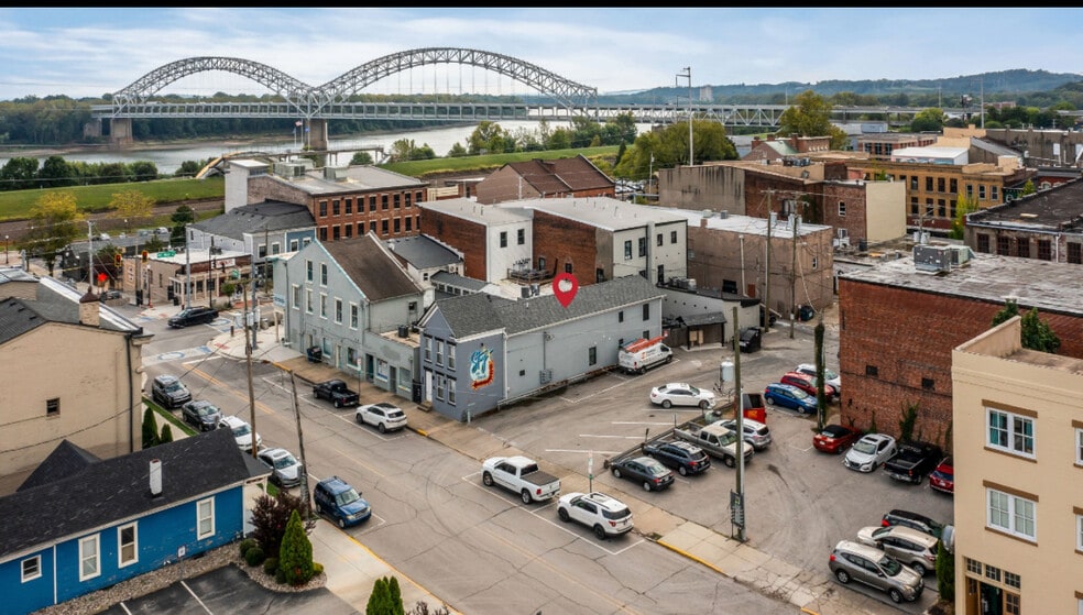 More Photos Of 207 Bank St, New Albany Apartments For Sale