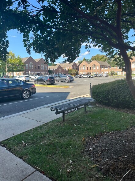 More Photos Of 21165 Whitfield Pl, Sterling Medical For Lease