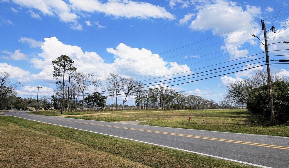 More Photos Of 18125 Highway 26 W, Lucedale Land For Sale