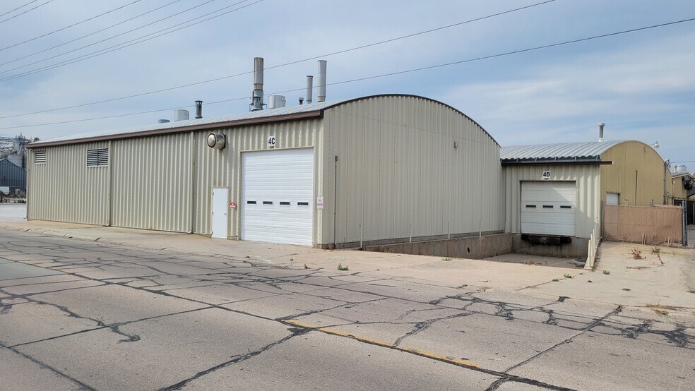 More Photos Of 1751 12th Ave, Columbus Service For Lease