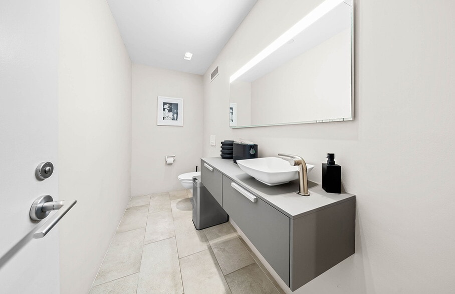 More Photos Of 132-140 Greene St, New York Apartments For Sale