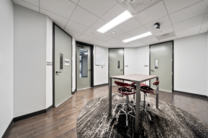 More Photos Of 7620 Guadalupe St, Austin Office For Lease