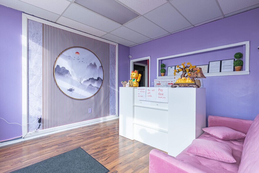 More Photos Of 8620 Winton Rd, Cincinnati Medical For Sale