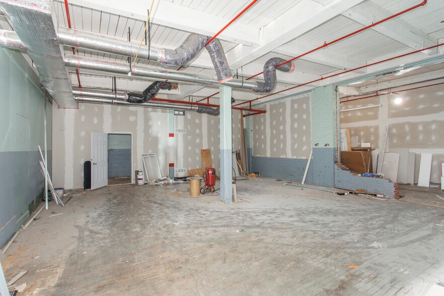 More Photos Of 2300 W 4th St, Chester Light Distribution For Lease