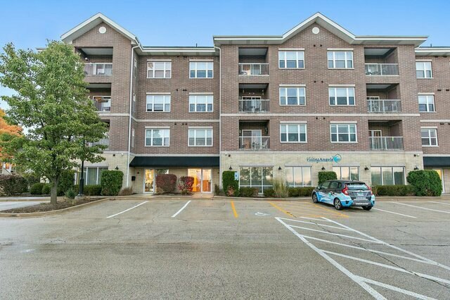Primary Photo Of 15-85 N Woodbury St, South Elgin Apartments For Lease