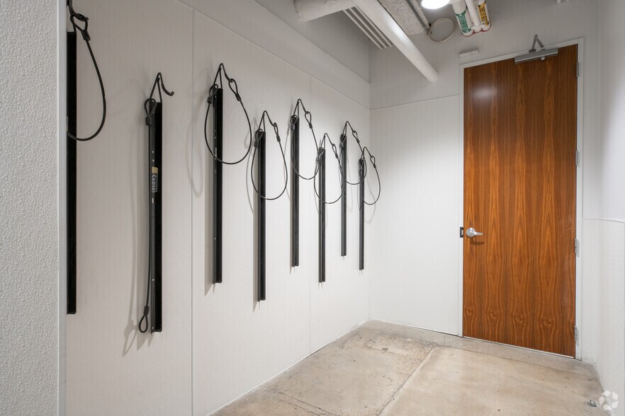 More Photos Of 501 Congress Ave, Austin Office For Lease