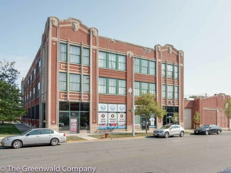 Primary Photo Of 2950 W Chicago Ave, Chicago Loft Creative Space For Lease
