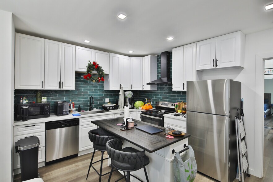 More Photos Of 8247 9th St, Rancho Cucamonga Apartments For Sale
