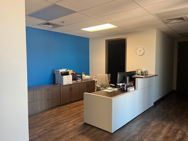 More Photos Of 7400 Plaza Mayor Blvd, Oklahoma City Flex For Lease