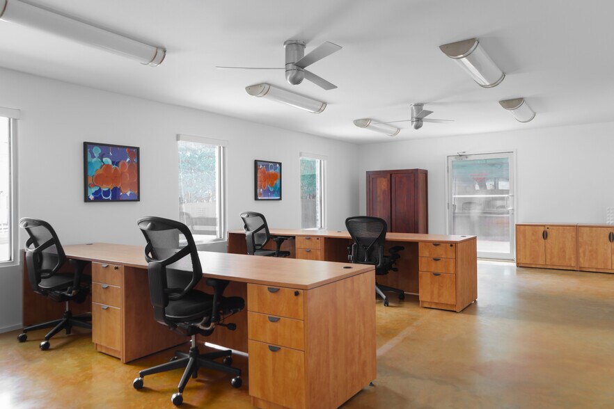 More Photos Of 900 W North Loop Blvd, Austin Loft Creative Space For Sale