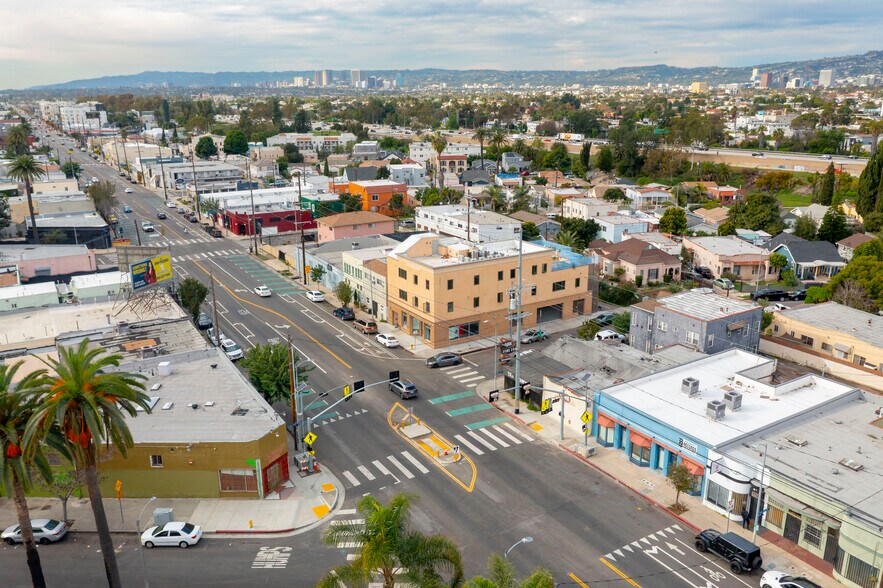 More Photos Of 4765 W Adams Blvd, Los Angeles Storefront For Sale