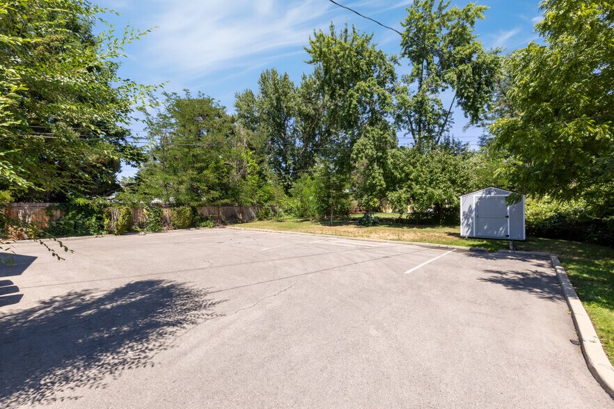 More Photos Of 208 S Curtis Rd, Boise Office For Sale