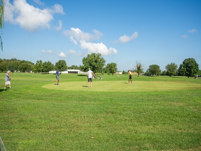 More Photos Of 3500 Kingshighway, East Saint Louis Golf Course Driving Range For Sale