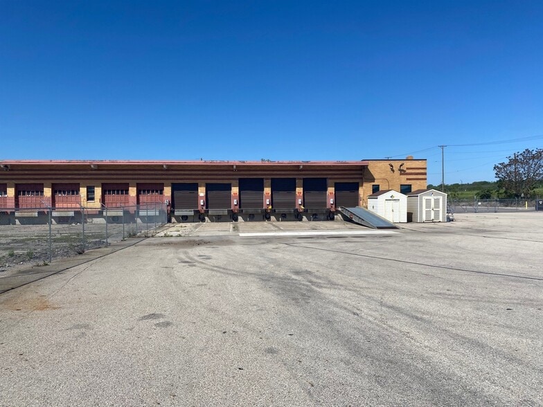 Primary Photo Of 1799 Stanley Ave, Dayton Truck Terminal For Lease