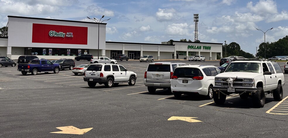 More Photos Of 3813-3815 Ross Clark Cir, Dothan Storefront For Sale