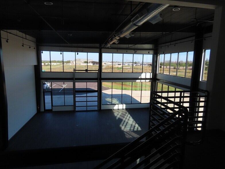 More Photos Of 1205 Commerce St, Caldwell Warehouse For Lease