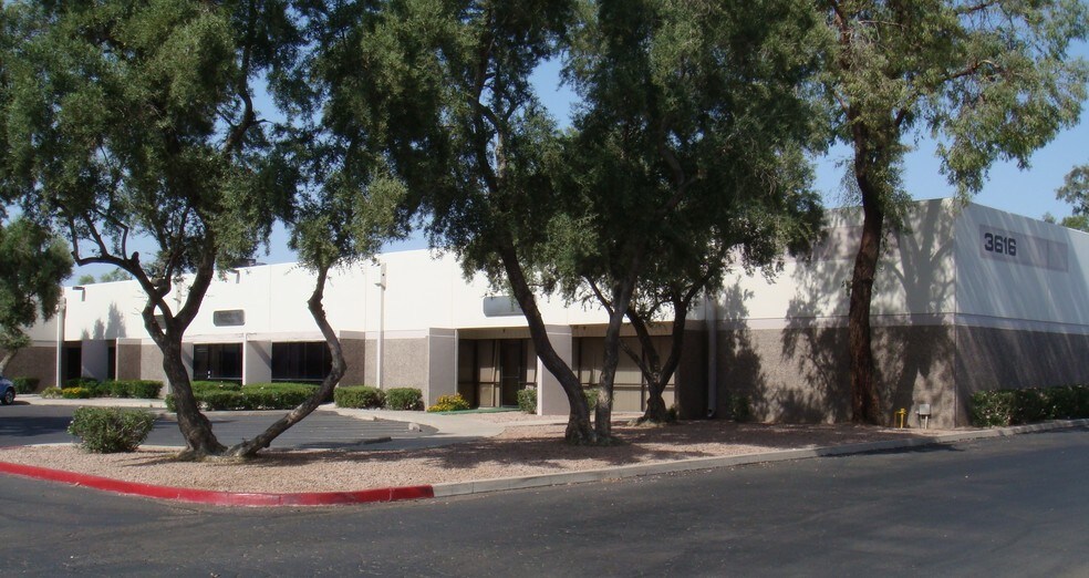 More Photos Of 3616 W Thomas Rd, Phoenix Warehouse For Lease