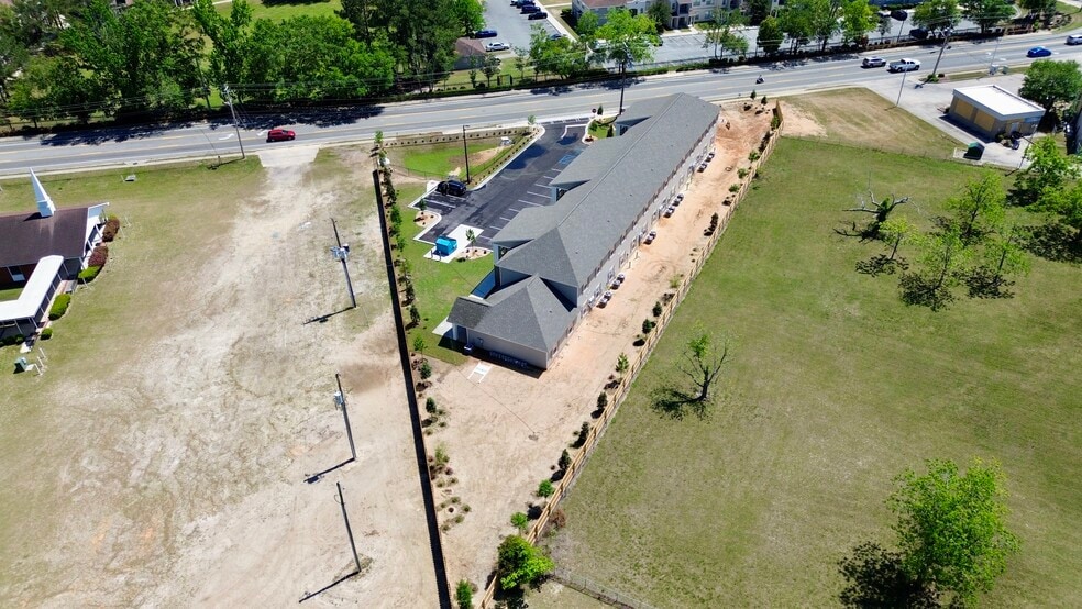 More Photos Of 1604 Lankford Dr, Valdosta Apartments For Sale