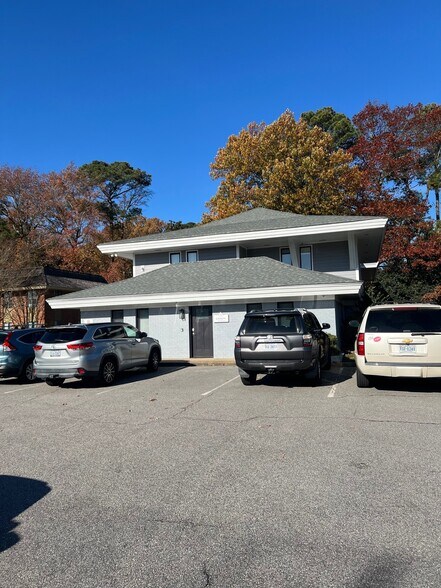 More Photos Of 1072 Laskin Rd, Virginia Beach Office For Sale