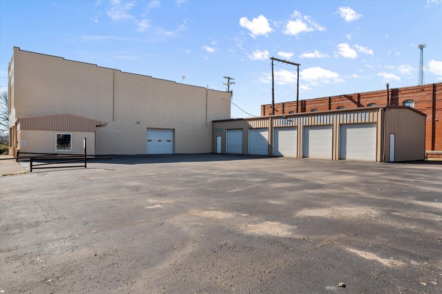 More Photos Of 308 S Beaton St, Corsicana Office For Sale