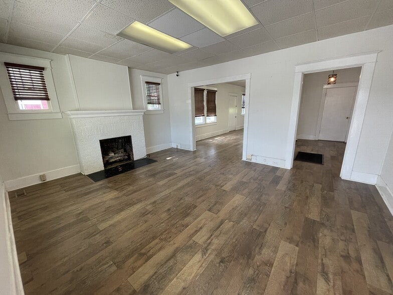 More Photos Of 312 W Main St, Waverly Freestanding For Sale