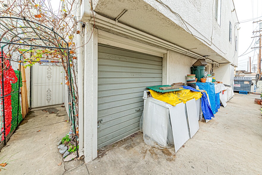 More Photos Of 1756 Pacific Ave, Long Beach Storefront For Sale