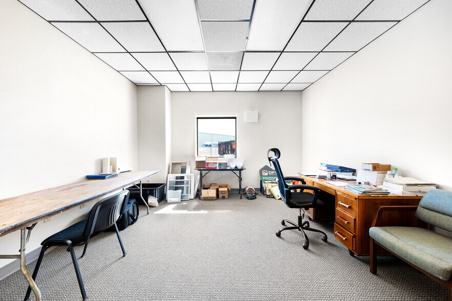 More Photos Of 110 Industrial Dr, Forney Showroom For Sale