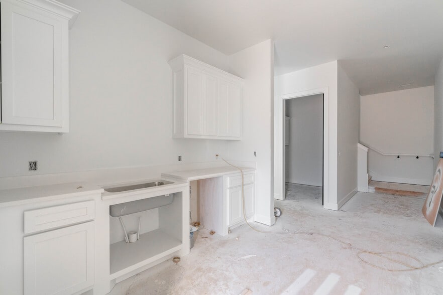 More Photos Of 3165 N Sooner Rd, Edmond Office For Sale