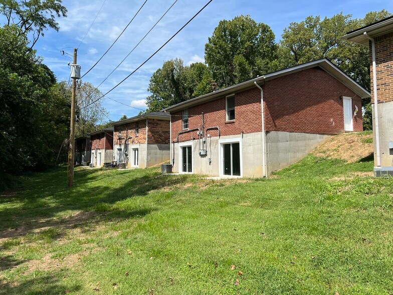 More Photos Of 600-638 Francis Ave, Clarksville Apartments For Sale
