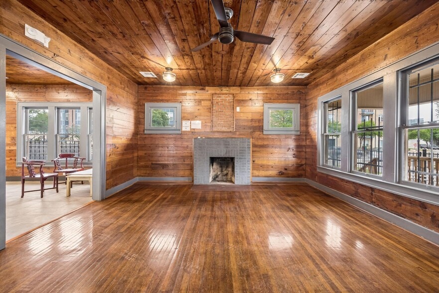 More Photos Of 511 Richmond Ave, Houston Restaurant For Lease