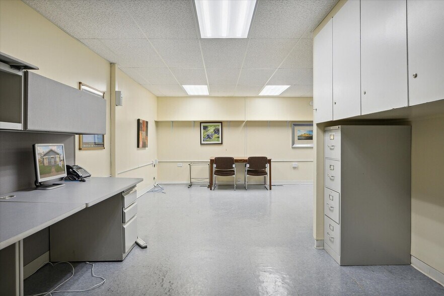 More Photos Of 22610 Rosewood St, Oak Park Office Residential For Sale