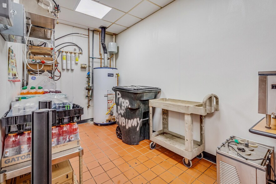 More Photos Of 101 E 26th St, Rifle General Retail For Sale