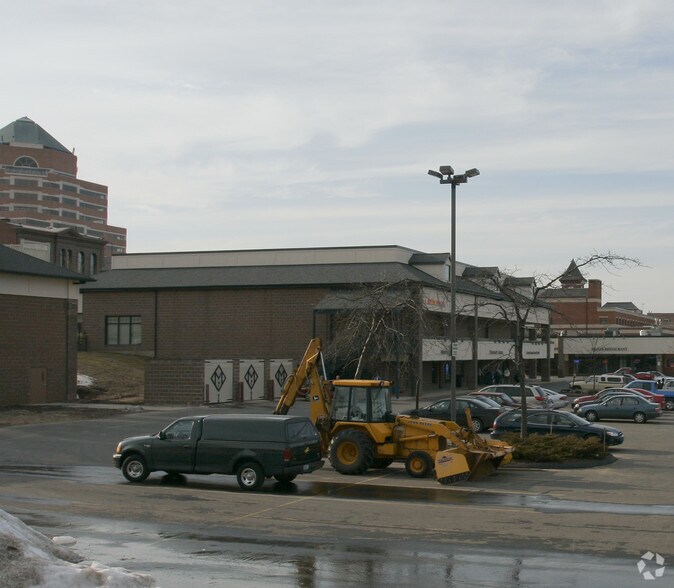 More Photos Of 200 Main St, Middletown Unknown For Lease