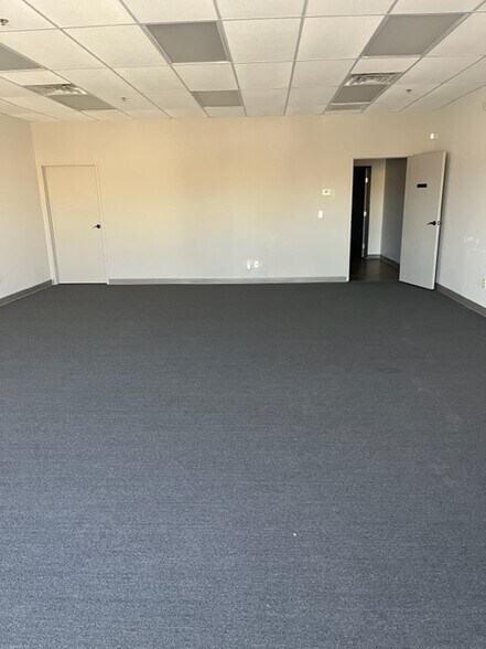 More Photos Of 2440 Adobe Rd, Bullhead City Storefront Retail Office For Lease